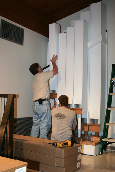 New Hope Lutheran Church organ, made by Parsons Organ Builders