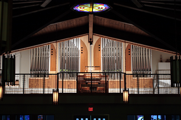 New Hope Lutheran Church organ, made by Parsons Organ Builders